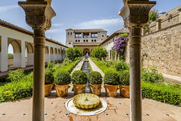 Cost of Courtyard Construction Service in Seminole