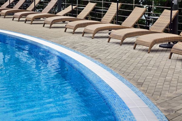 Cost of Poolside Hardscaping in Seminole